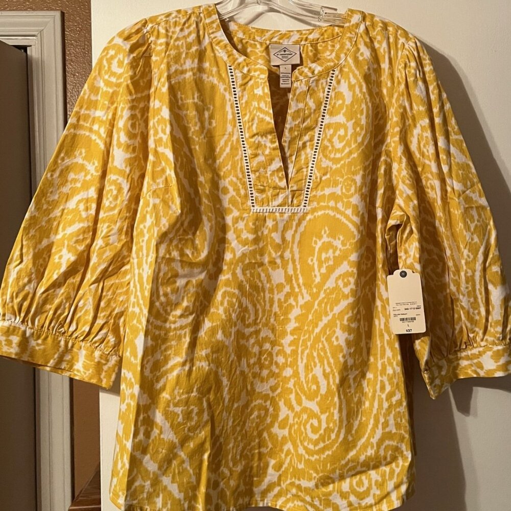 St. John's Bay yellow v neck cotton top